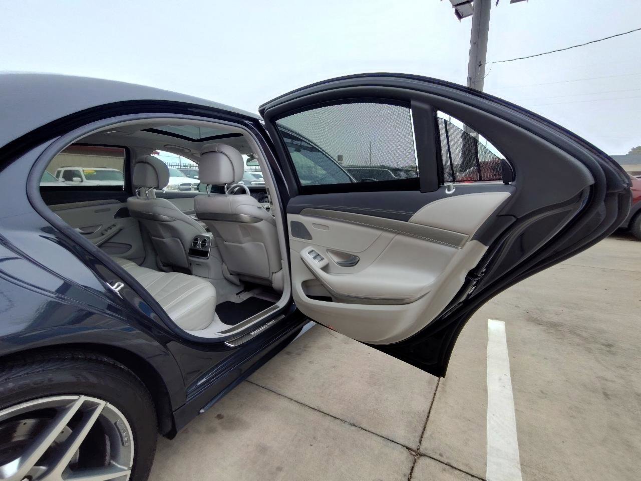 Used 2014 Mercedes-Benz S 550 Sedan image 41