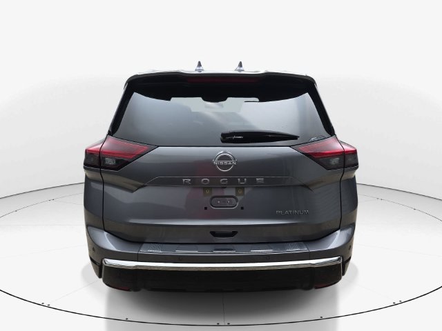 Used 2025 Nissan Rogue Platinum w/ Tech Package FWD image 7