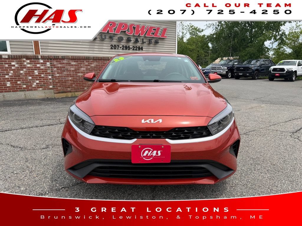 Used 2023 Kia Forte LXS w/ LXS Technology Package FWD image 9