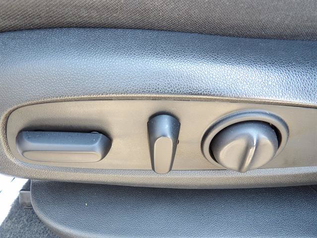 Used 2020 Chevrolet Equinox LT FWD image 16