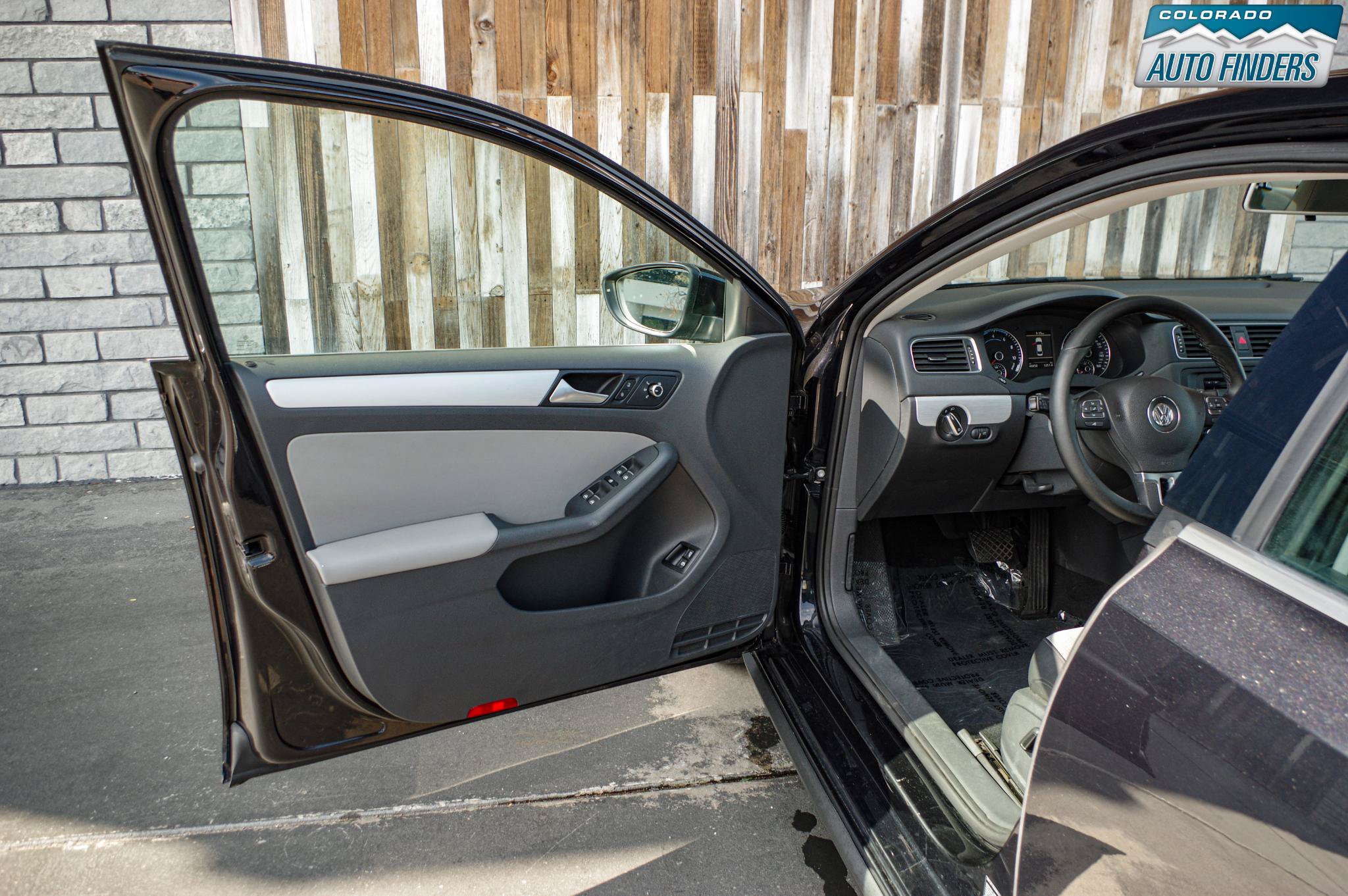 Used 2014 Volkswagen Jetta SE FWD image 10
