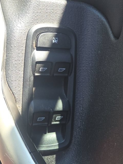 Used 2012 Ford Fiesta SE FWD image 21