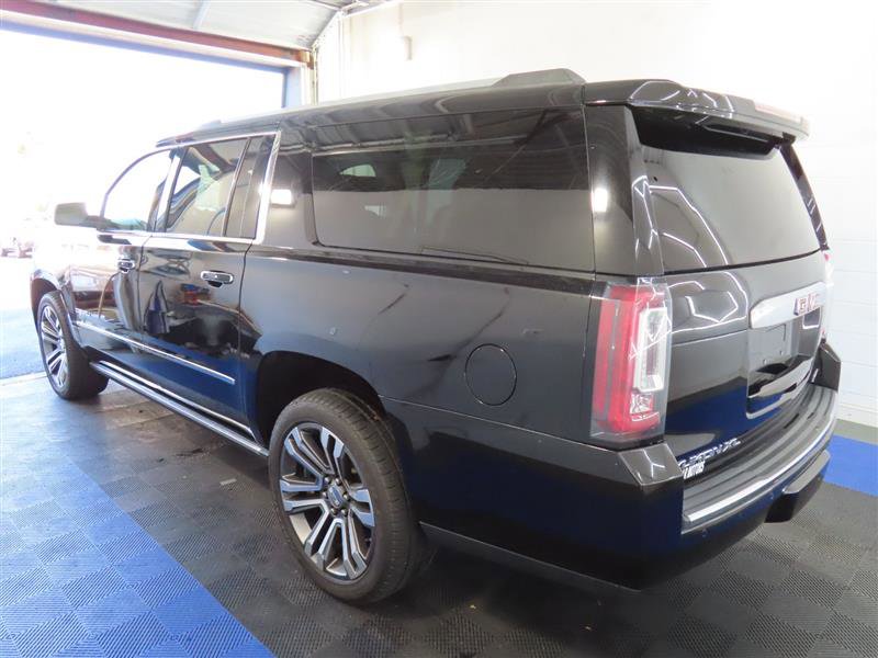 Used 2018 GMC Yukon XL Denali w/ Denali Ultimate Package RWD image 10