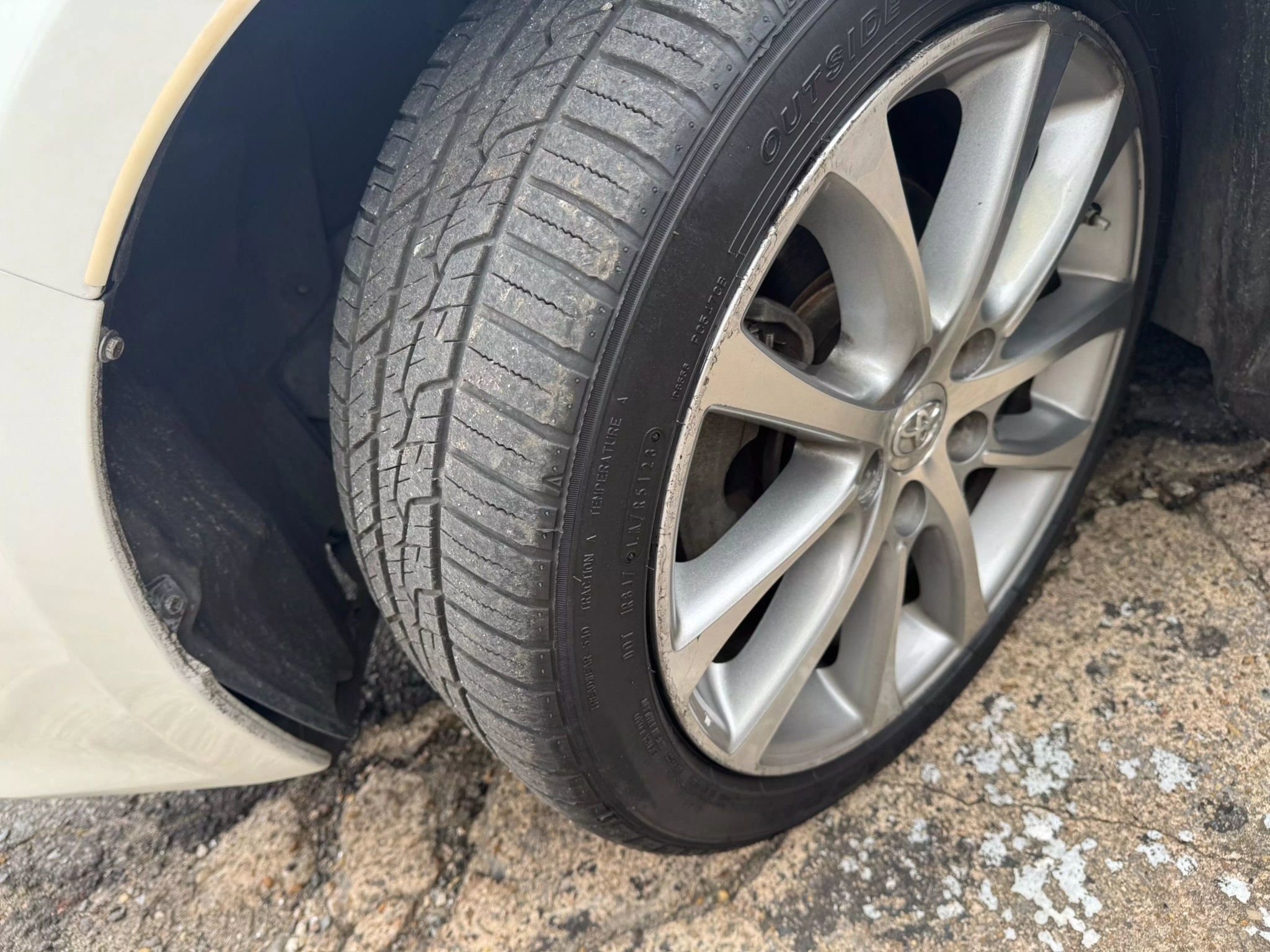 Used 2014 Toyota Avalon XLE Touring image 25