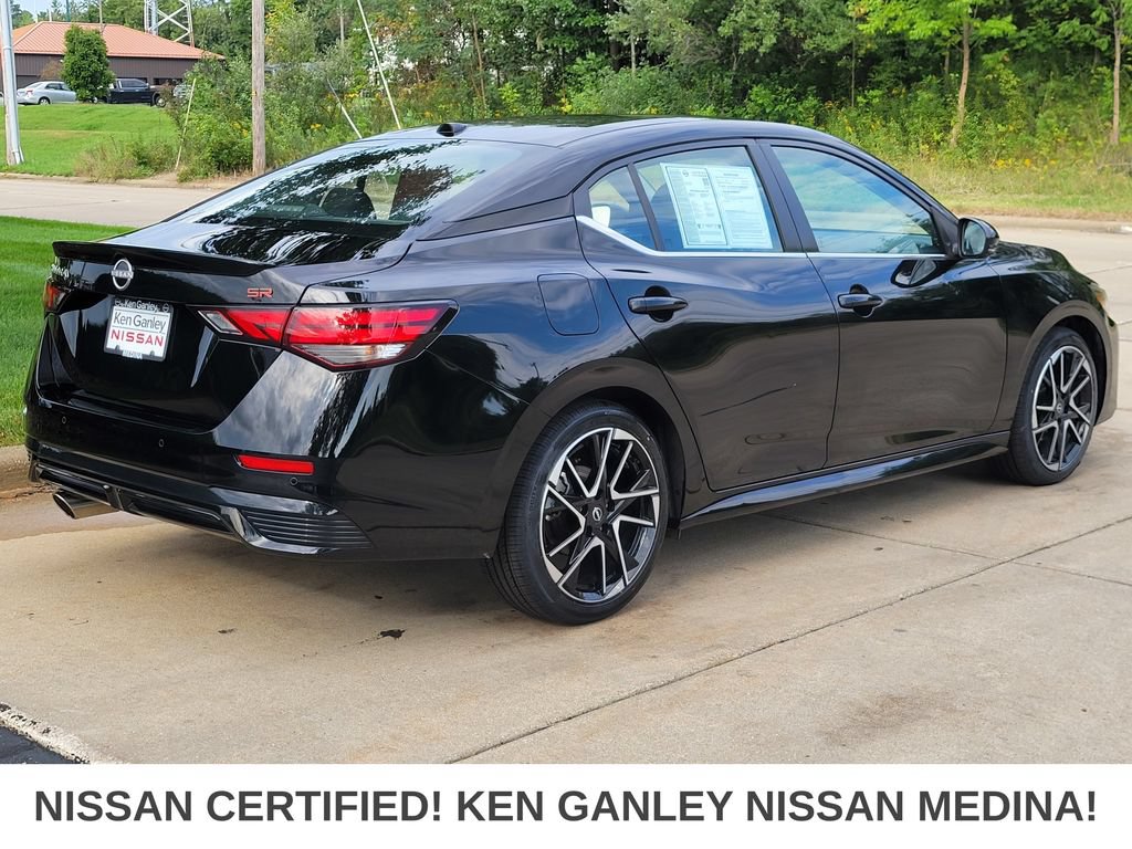Certified 2025 Nissan Sentra SR FWD image 3