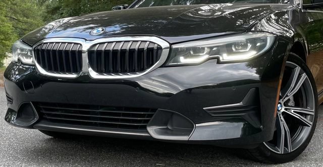 Used 2021 BMW 330i Sedan w/ Premium Package RWD image 3