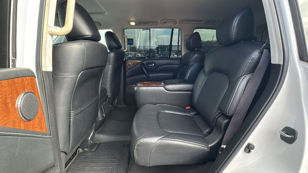 Used 2019 INFINITI QX80 Luxe w/ All-Season Package image 13