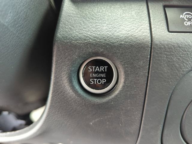 Used 2025 Nissan Frontier SV w/ SV Convenience Package RWD image 41