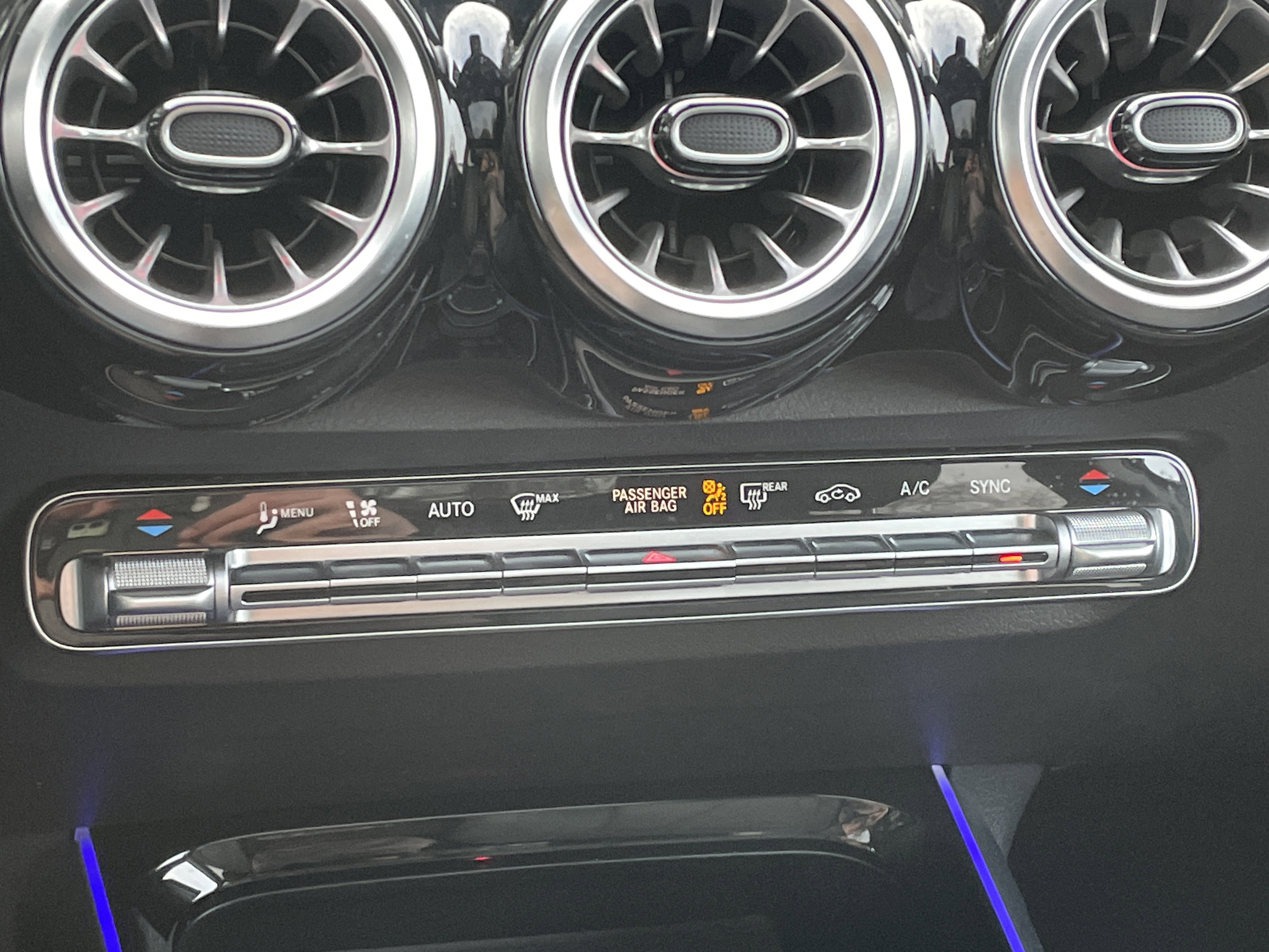 Certified 2022 Mercedes-Benz GLB 250 4MATIC image 32