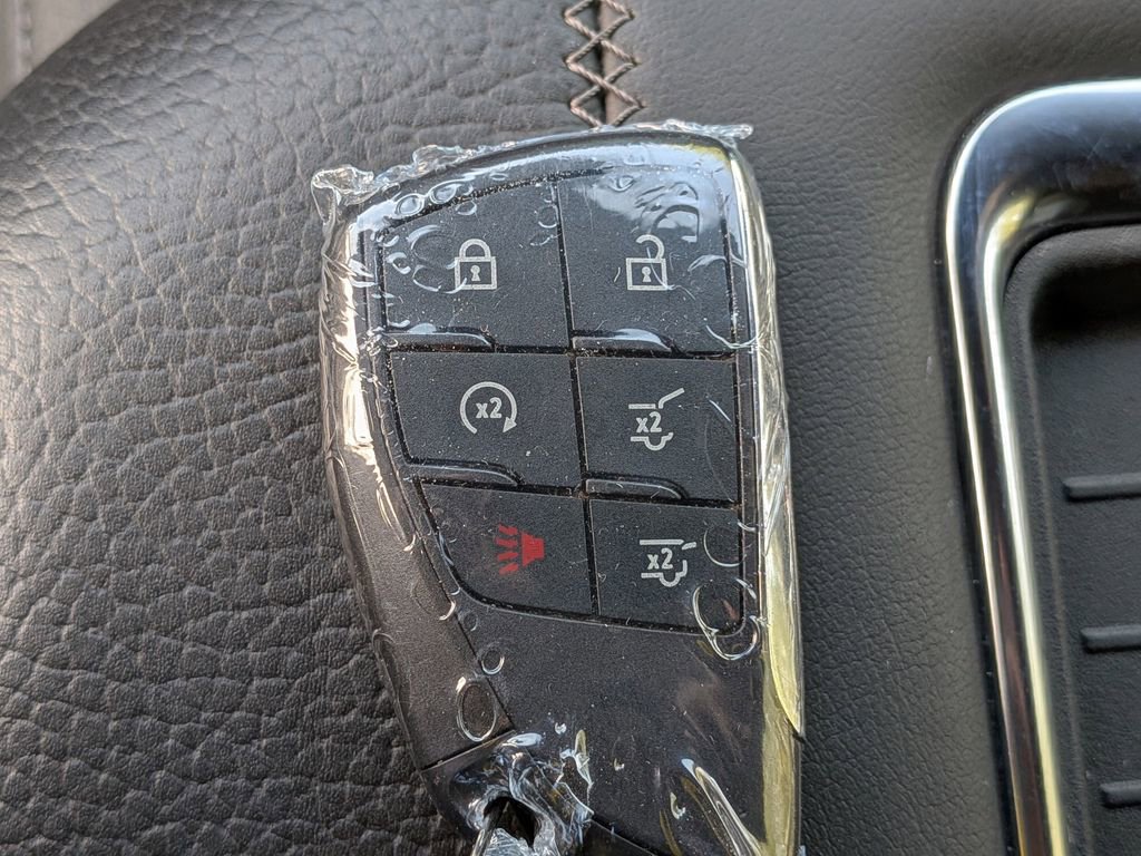 Used 2023 GMC Yukon Denali w/ LPO, Floor Liner Package image 30
