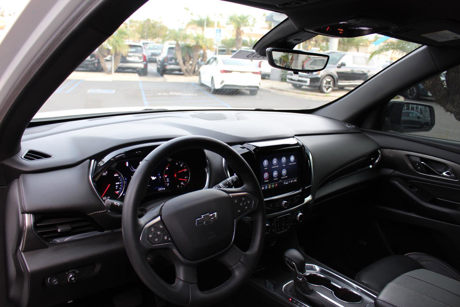 Used 2023 Chevrolet Traverse Premier w/ Redline Edition image 18