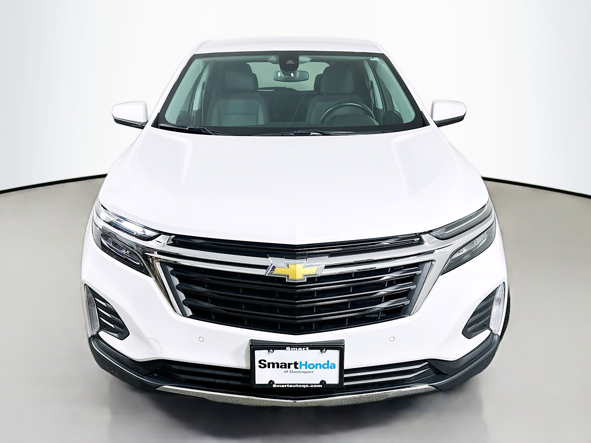 Used 2024 Chevrolet Equinox LT image 2