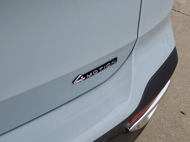 New 2026 Volkswagen Taos SEL image 8