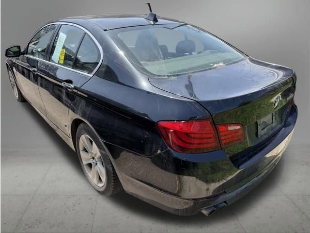 Used 2012 BMW 528i xDrive Sedan AWD/4WD image 4