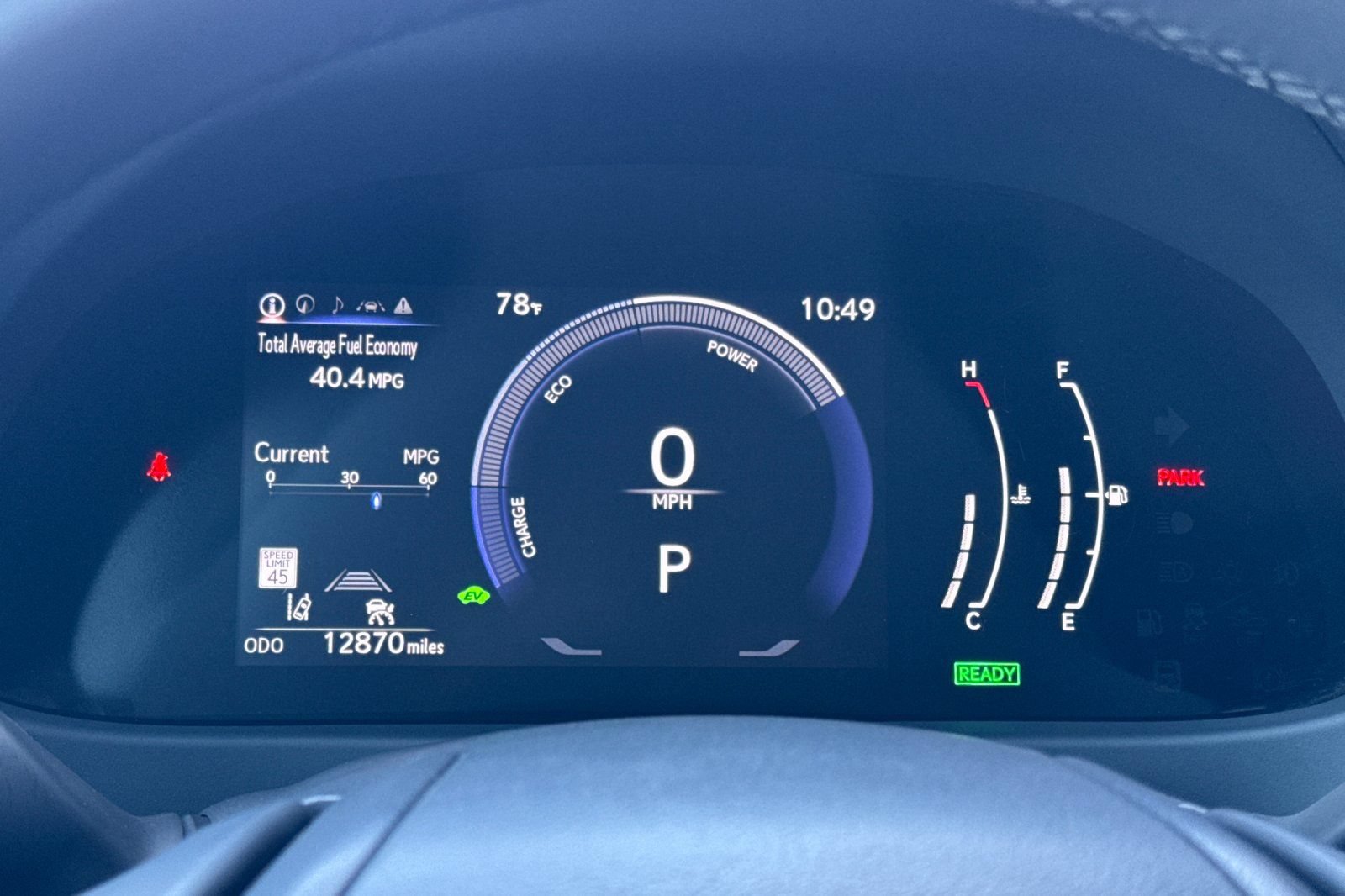 Used 2025 Lexus UX 300h FWD w/ Accessory Package (Z2) image 28