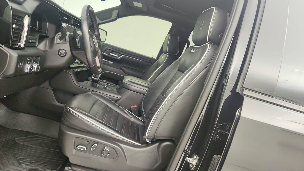 Used 2024 GMC Sierra 1500 AT4X w/ AT4X AEV Edition image 17