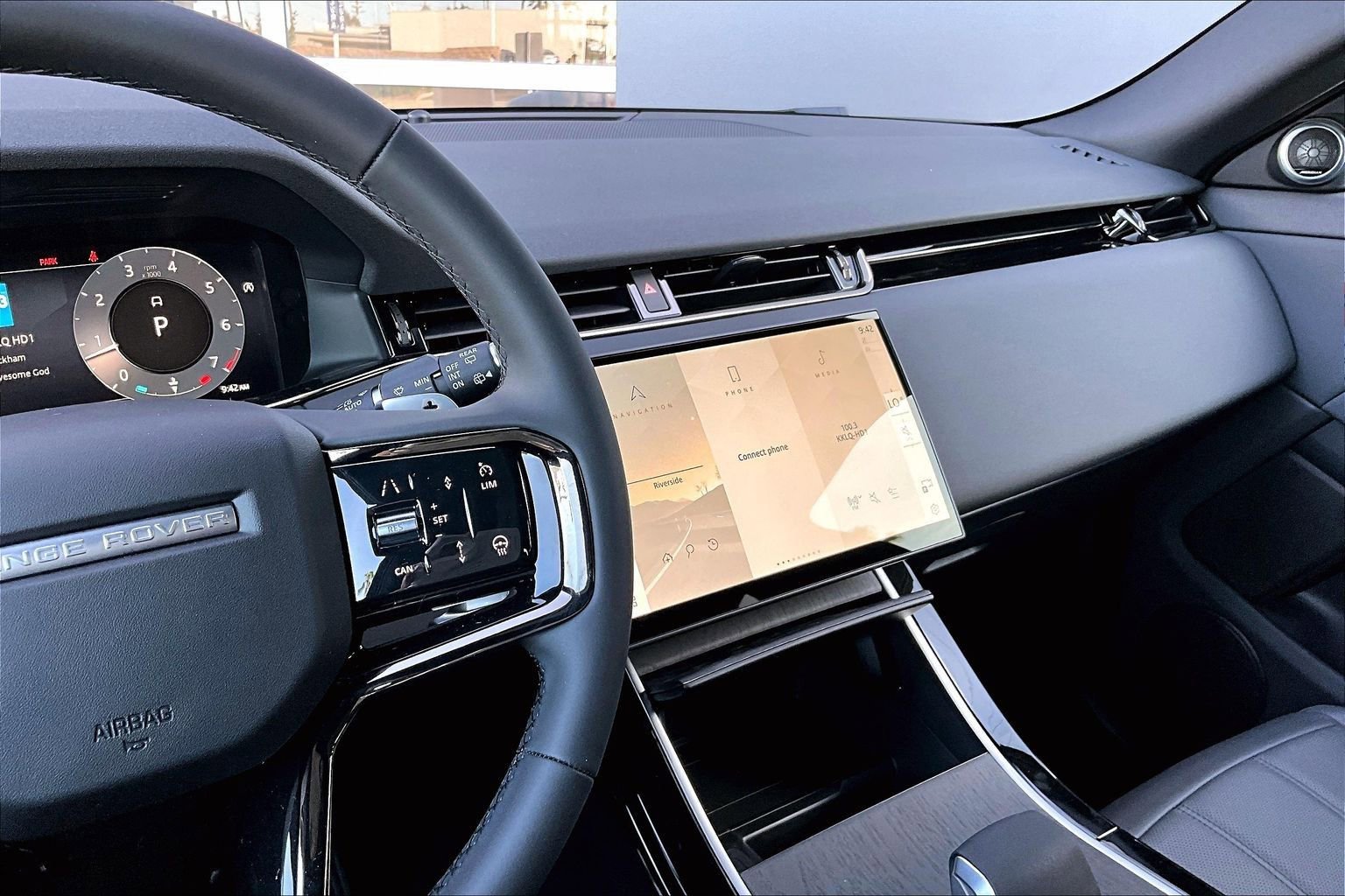 New 2026 Land Rover Range Rover Evoque S image 7