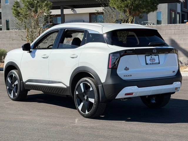 New 2026 Nissan Kicks SR FWD image 3