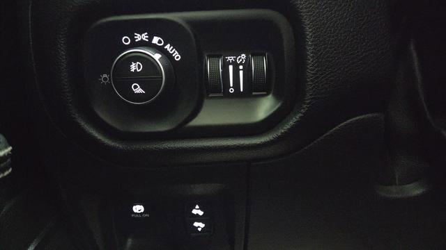 Used 2022 RAM 1500 Rebel w/ G/T Package AWD/4WD image 26