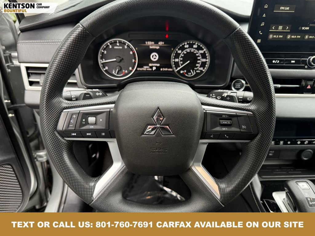 Used 2025 Mitsubishi Outlander ES image 17