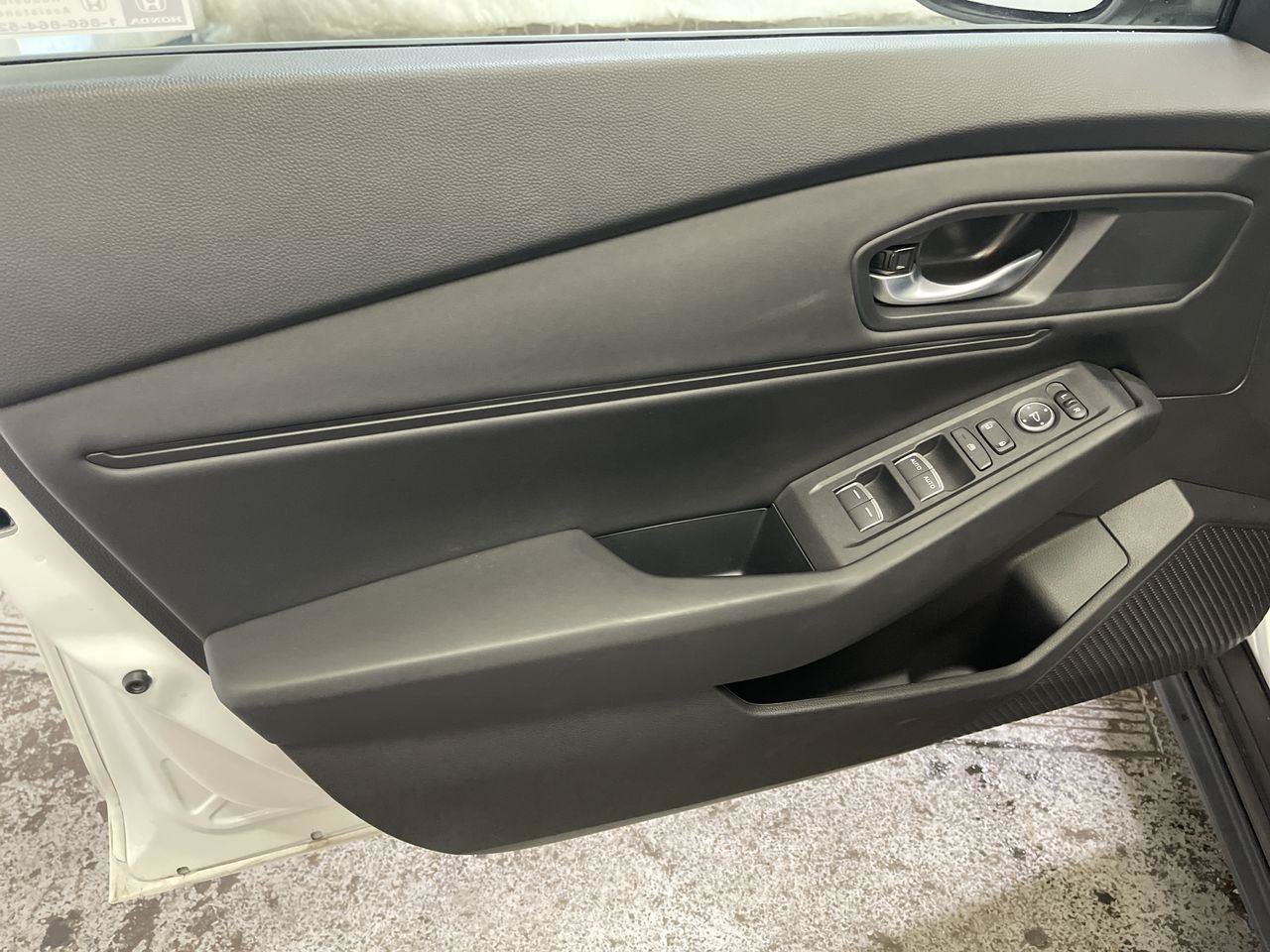 Certified 2025 Honda Accord SE image 13