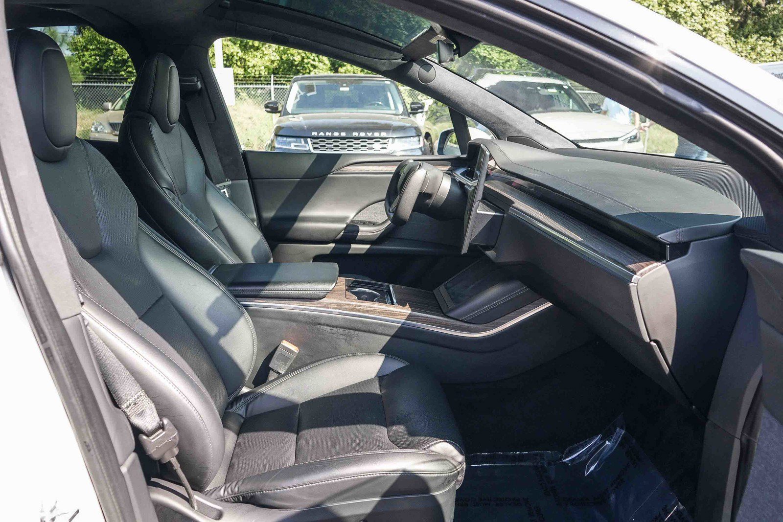 Used 2023 Tesla Model X AWD/4WD image 16