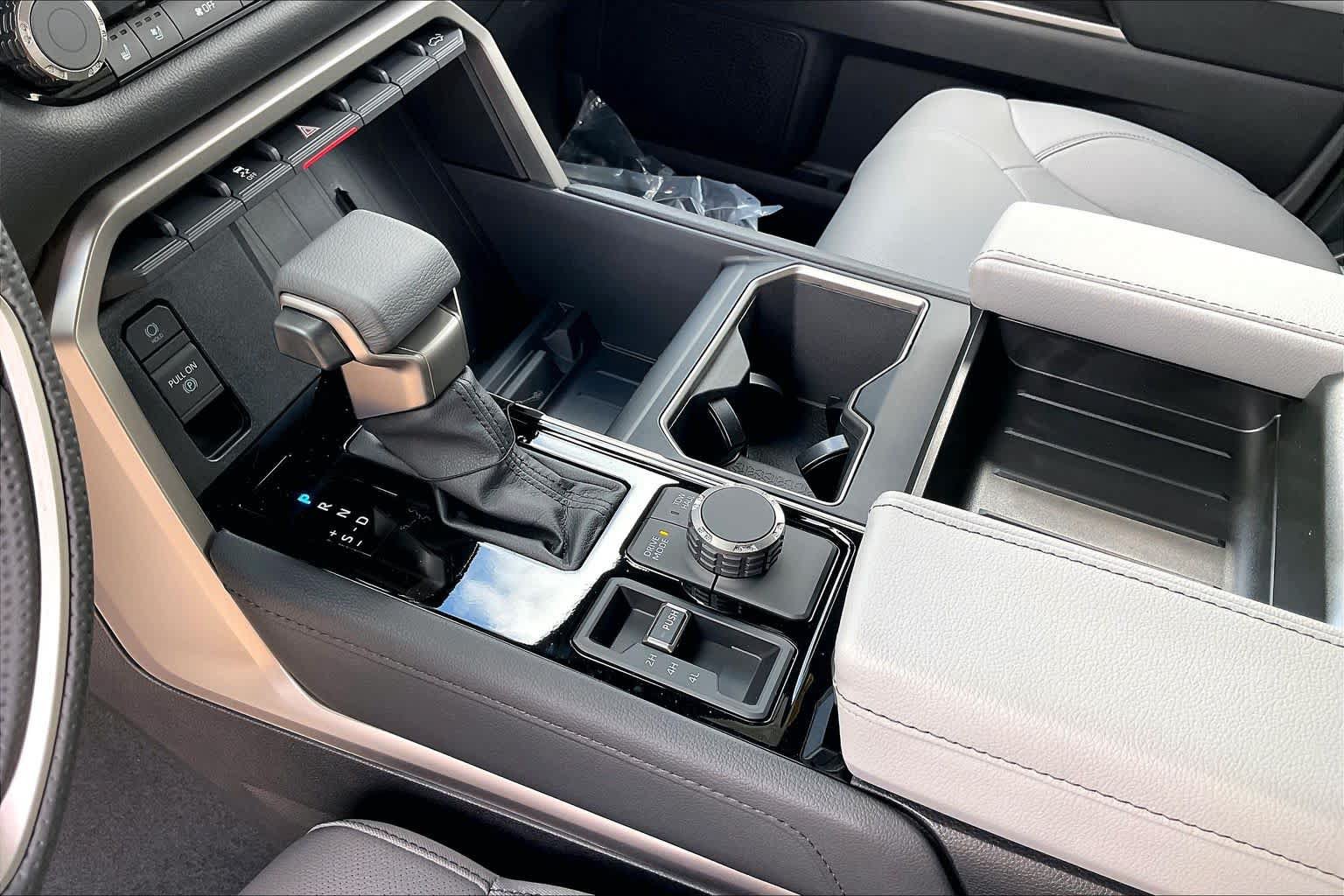 New 2026 Toyota Tundra Limited AWD/4WD image 6