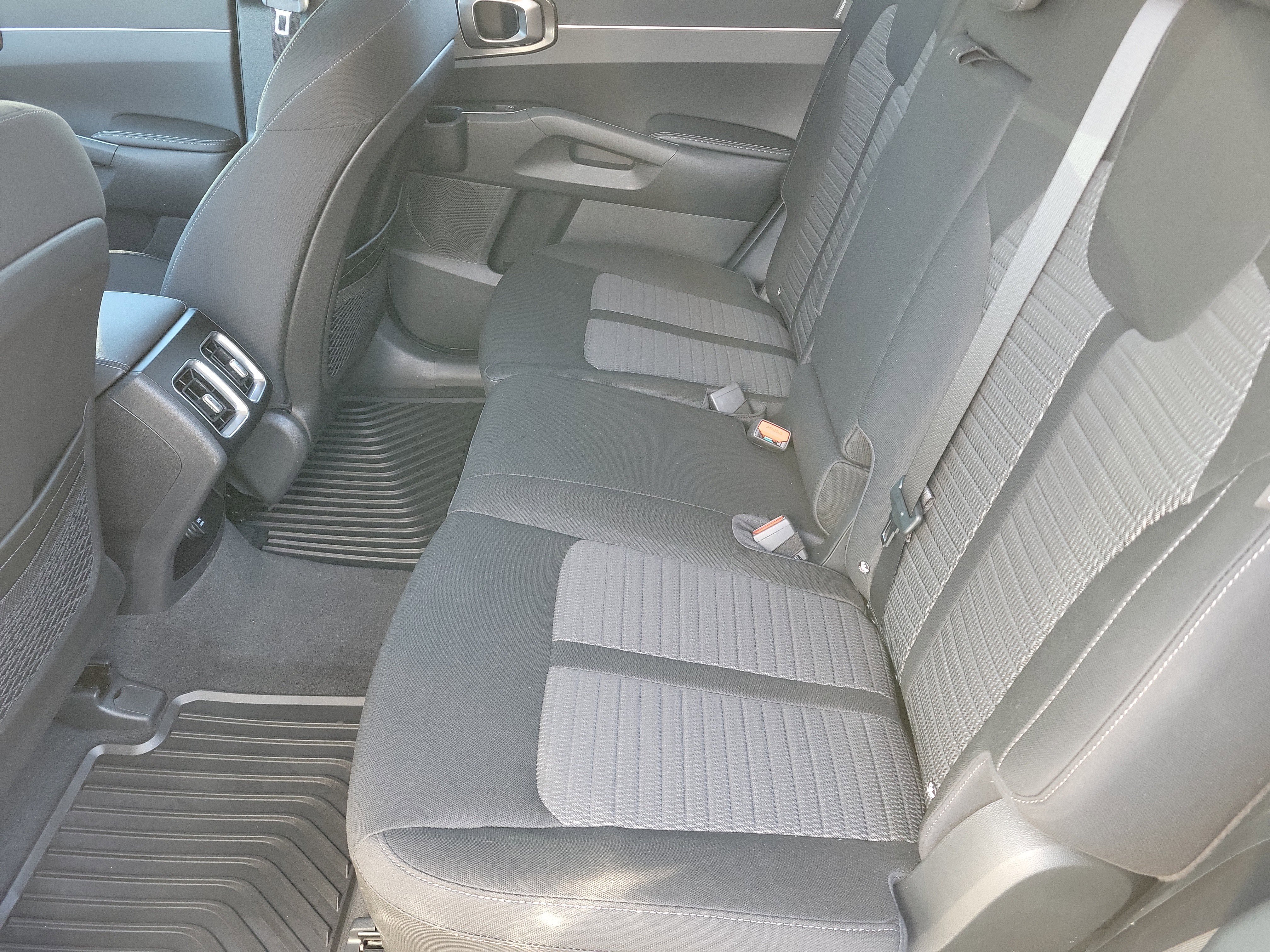 New 2026 Kia Sorento LX FWD image 6