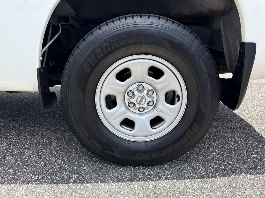 Used 2022 Nissan Frontier S w/ Technology Package image 12