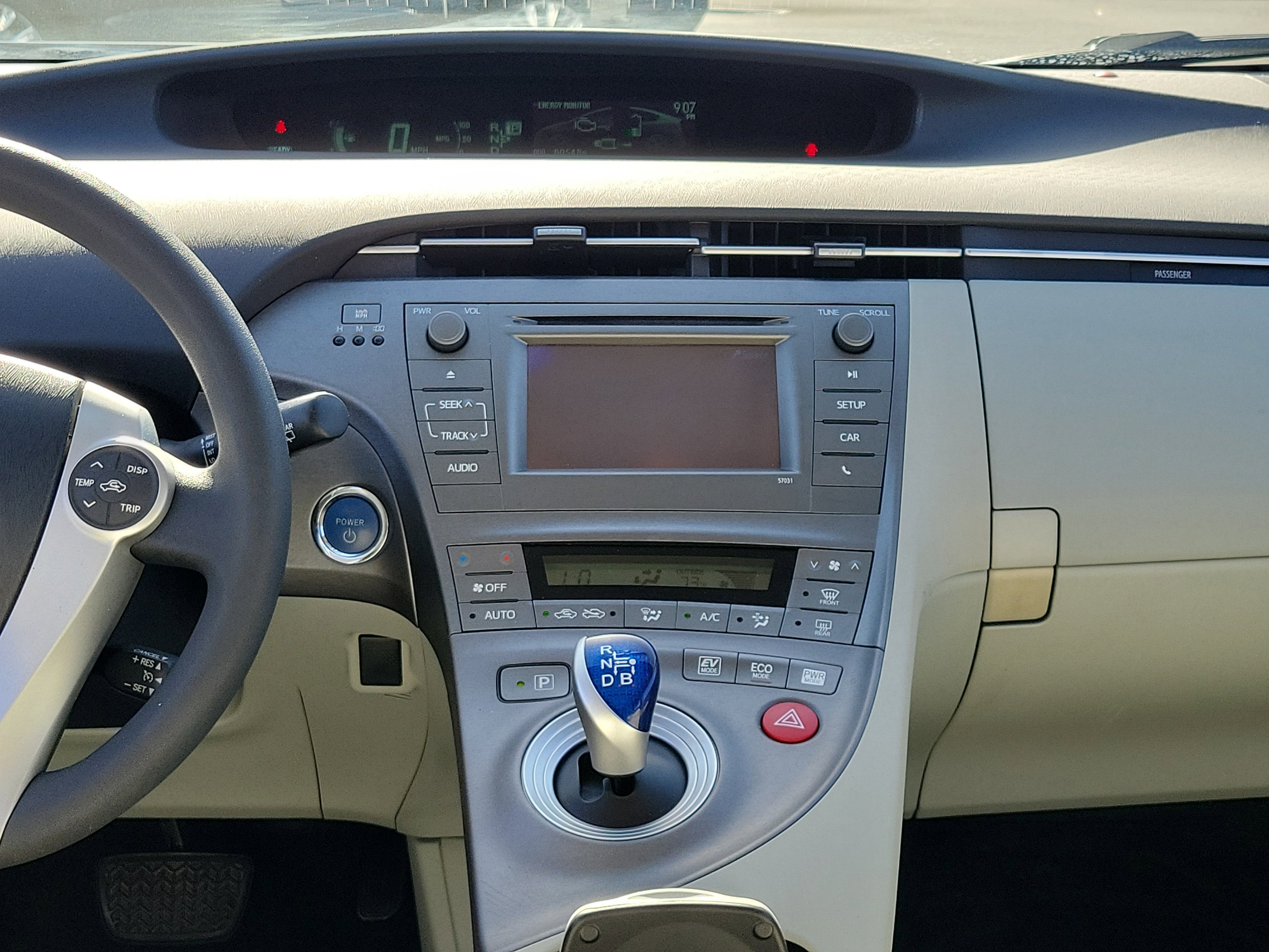 Used 2015 Toyota Prius Two FWD image 17