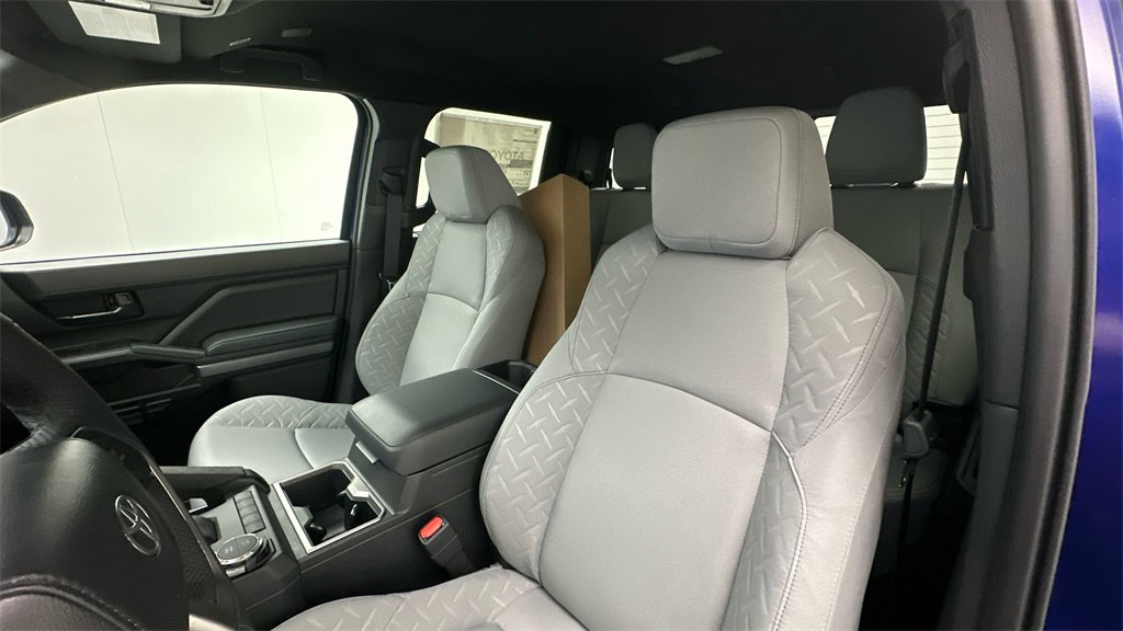 New 2025 Nissan Altima 2.5 SL image 9