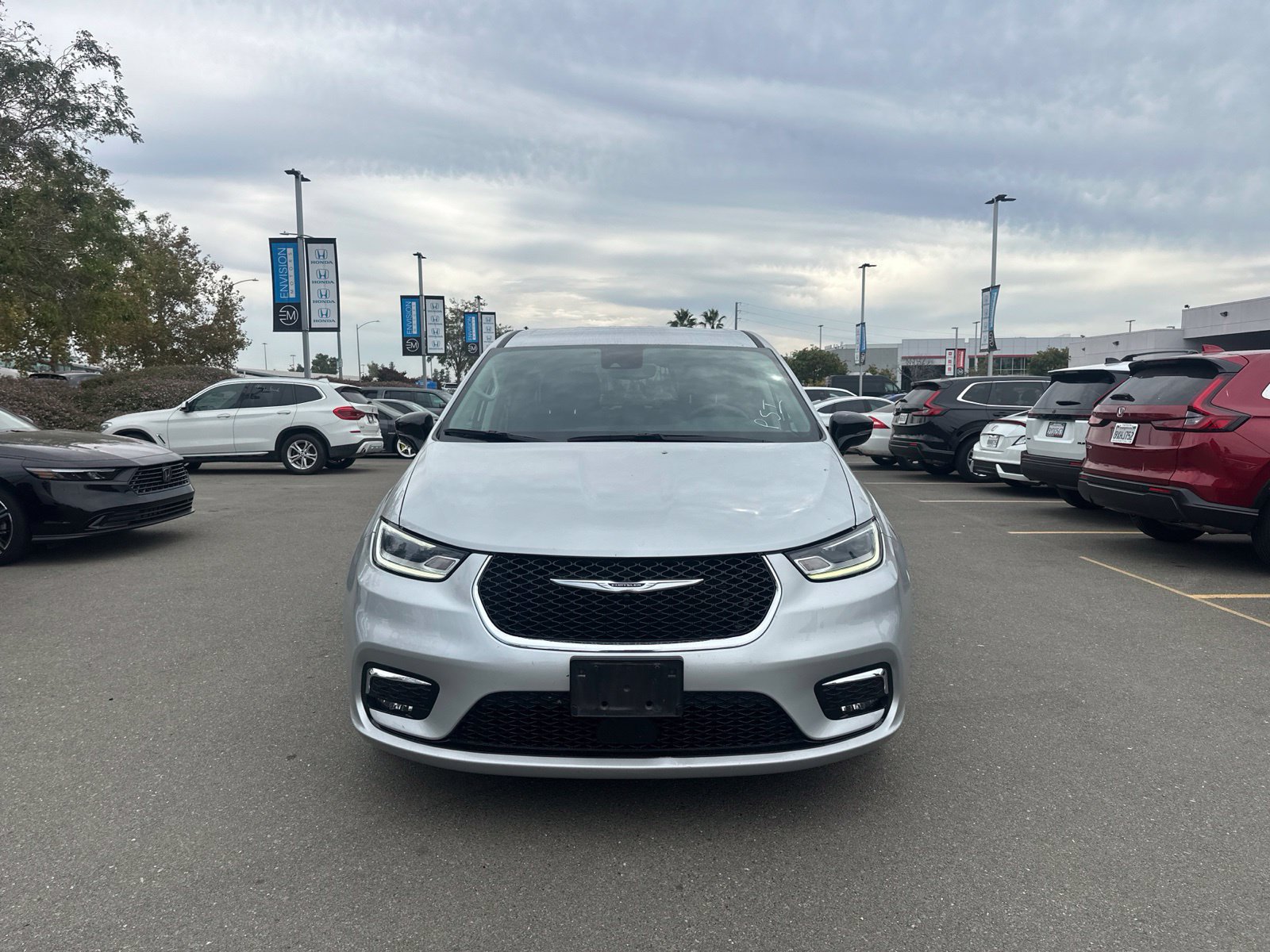 Used 2024 Chrysler Pacifica Limited