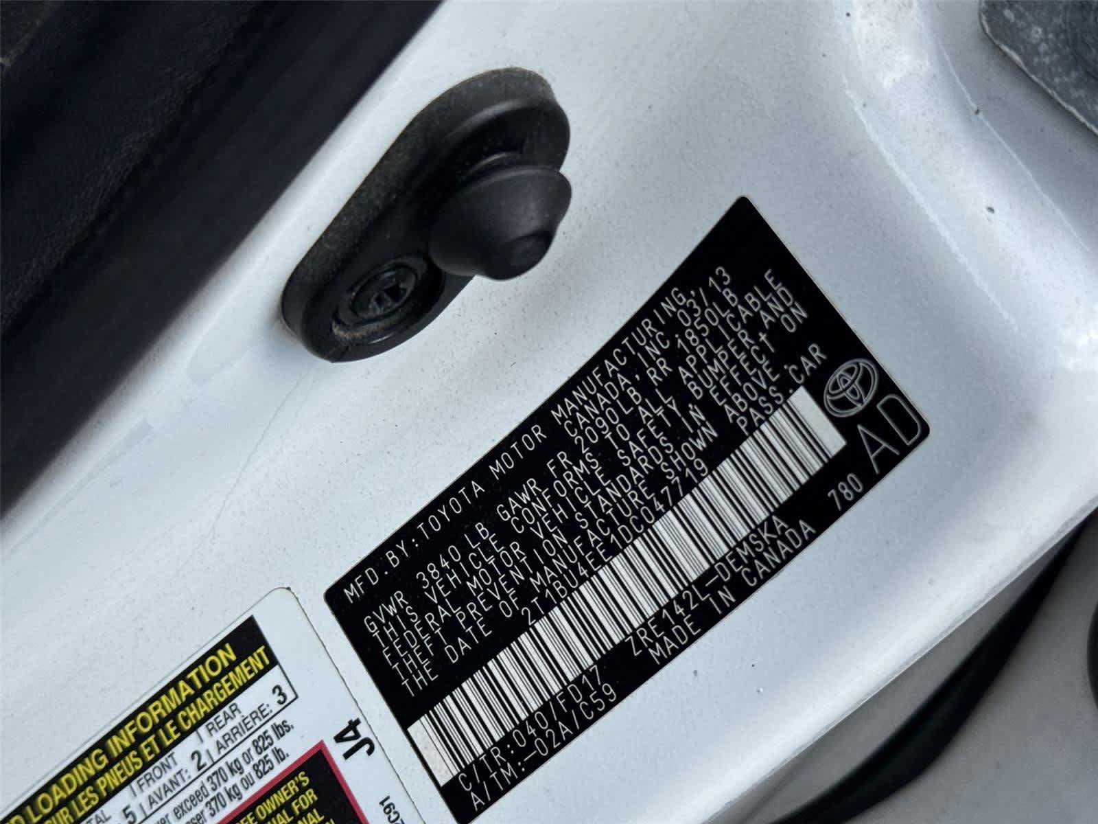 Used 2013 Toyota Corolla S w/ Premium Pkg FWD image 29
