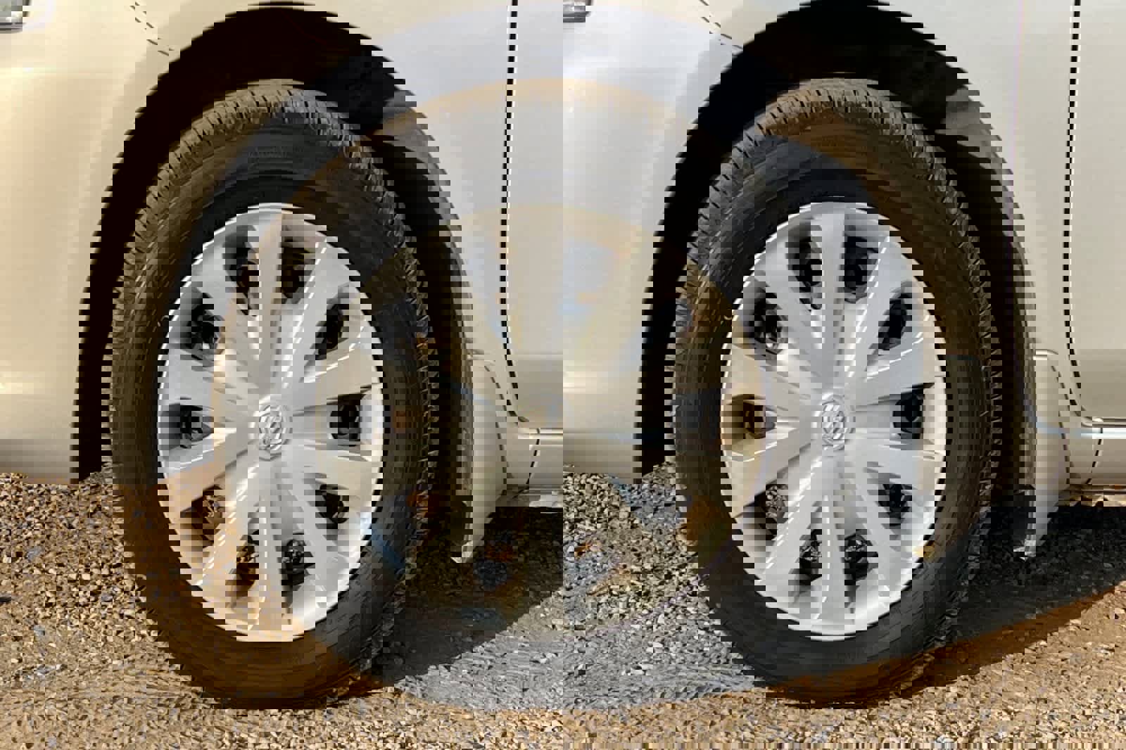 Used 2017 Nissan Versa S image 32