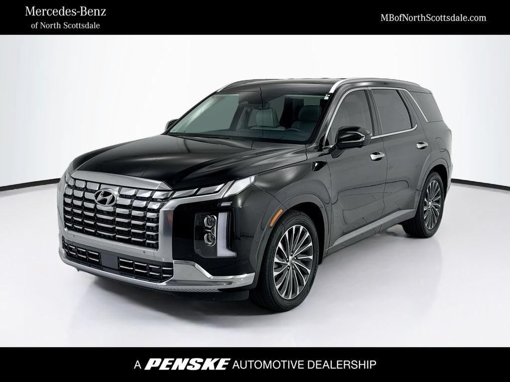 Used 2023 Hyundai Palisade Calligraphy FWD image 1