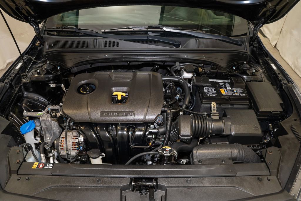 Used 2023 Kia Forte GT-Line w/ GT-Line Premium Package image 18