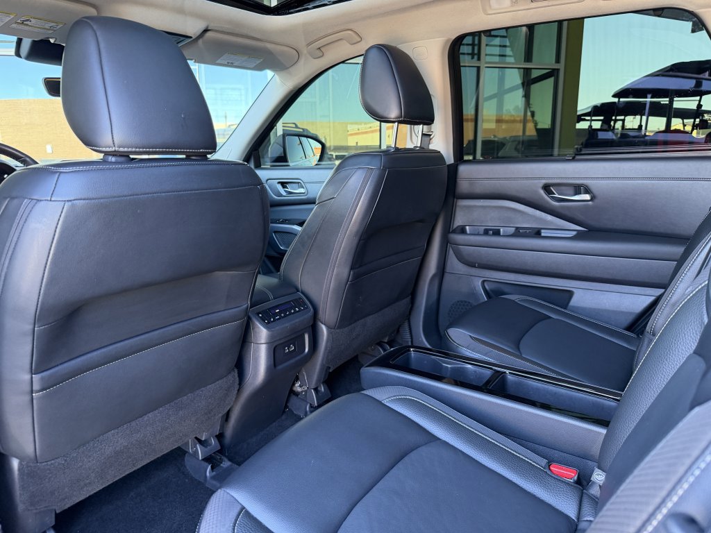 Used 2024 Nissan Pathfinder SL w/ SL Premium Package image 31
