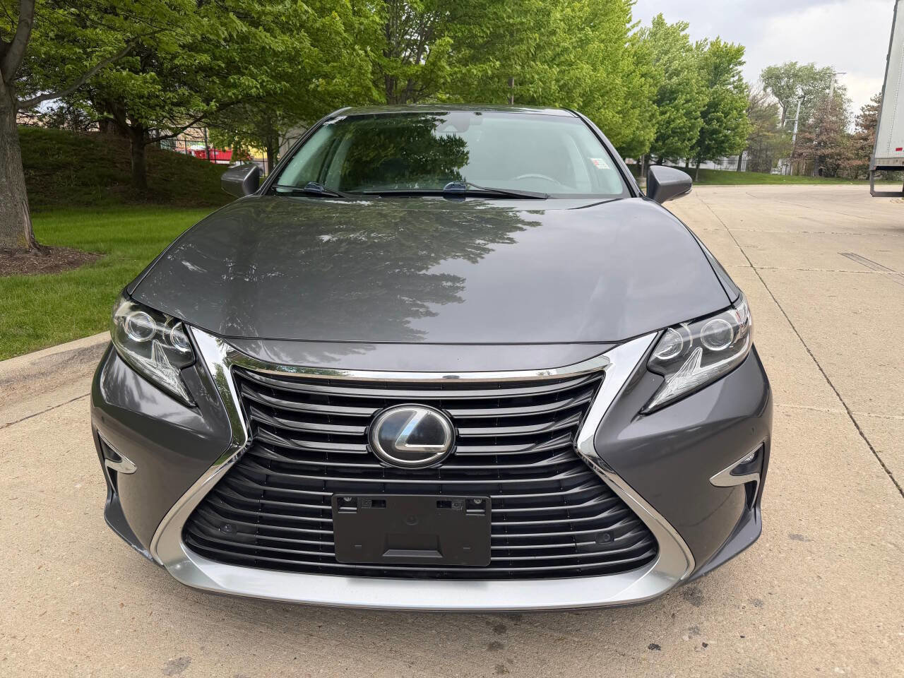 Used 2017 Lexus ES 350 w/ Luxury Package FWD image 11