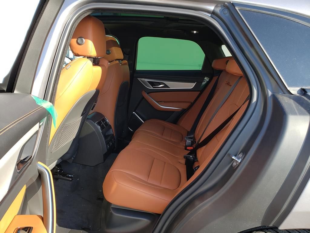 New 2026 Jaguar F-PACE R-Dynamic S image 10