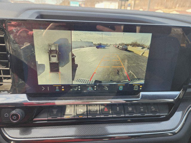 Used 2024 Chevrolet Silverado 2500 ZR2 w/ Technology Package image 52