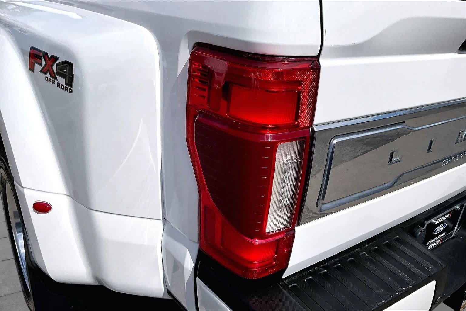 Used 2022 Ford F450 Limited w/ FX4 Off-Road Package AWD/4WD image 28