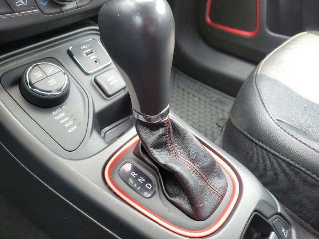 Used 2019 Jeep Compass Trailhawk image 32