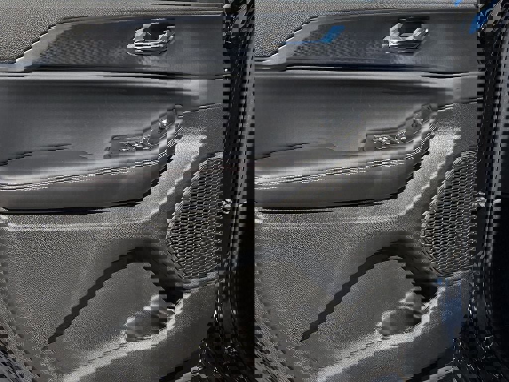 New 2025 Jeep Grand Cherokee L Laredo w/ Luxury Tech Group I image 19