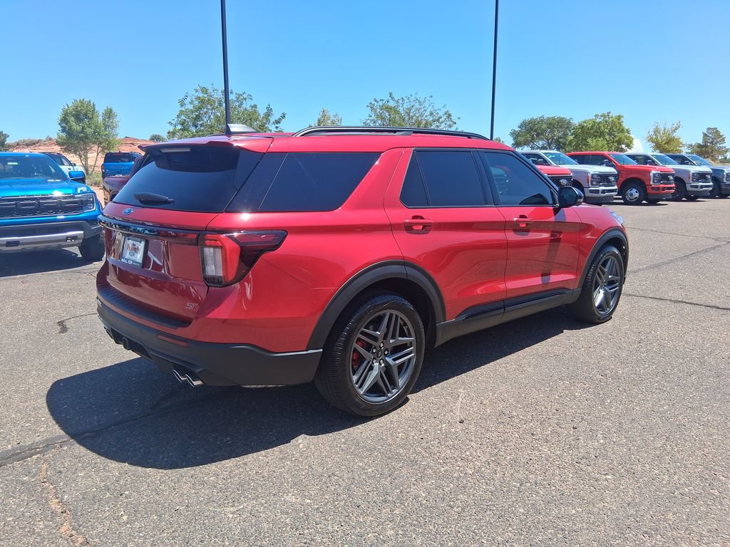 Used 2025 Ford Explorer ST w/ Sun And Sound Package AWD/4WD image 5