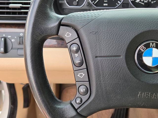 Used 2001 BMW 330i Sedan image 18