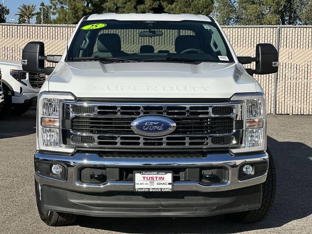 Used 2025 Ford F350 XLT image 2