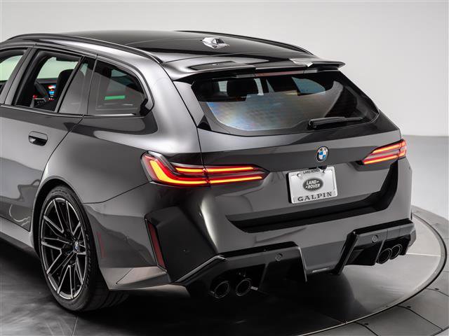 Used 2025 BMW M5 Touring image 37