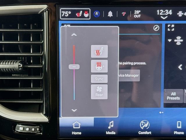 New 2026 Chrysler Pacifica Select w/ S Appearance Package image 19