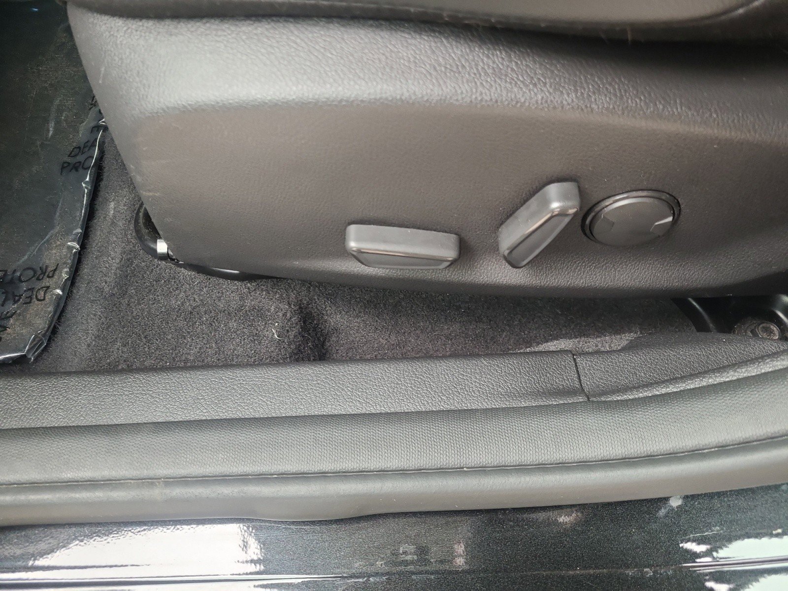 Used 2015 Ford Focus Titanium FWD image 12