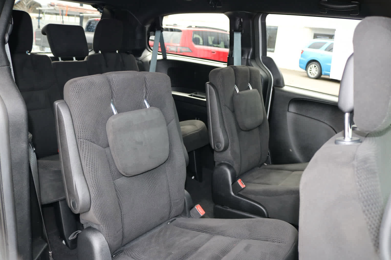 Used 2017 Dodge Grand Caravan SE FWD image 24